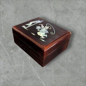 Vintage Wooden Trinket Box With Inlaid Mother-Of-Pearl Design